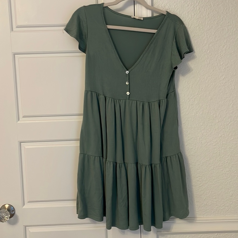 Tiered mini dress. Olive green